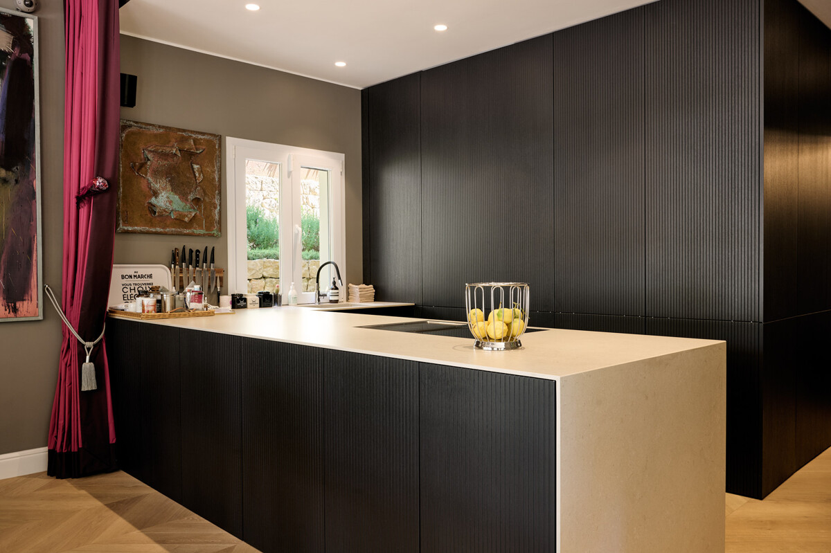 mortix-25_019_2048px
