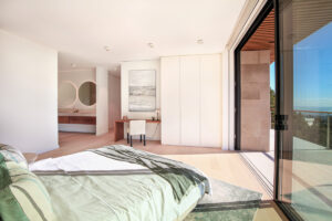 Binicaubell_About_Living_13