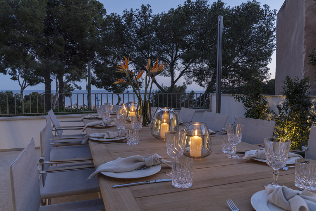 Villa Terrasse abends