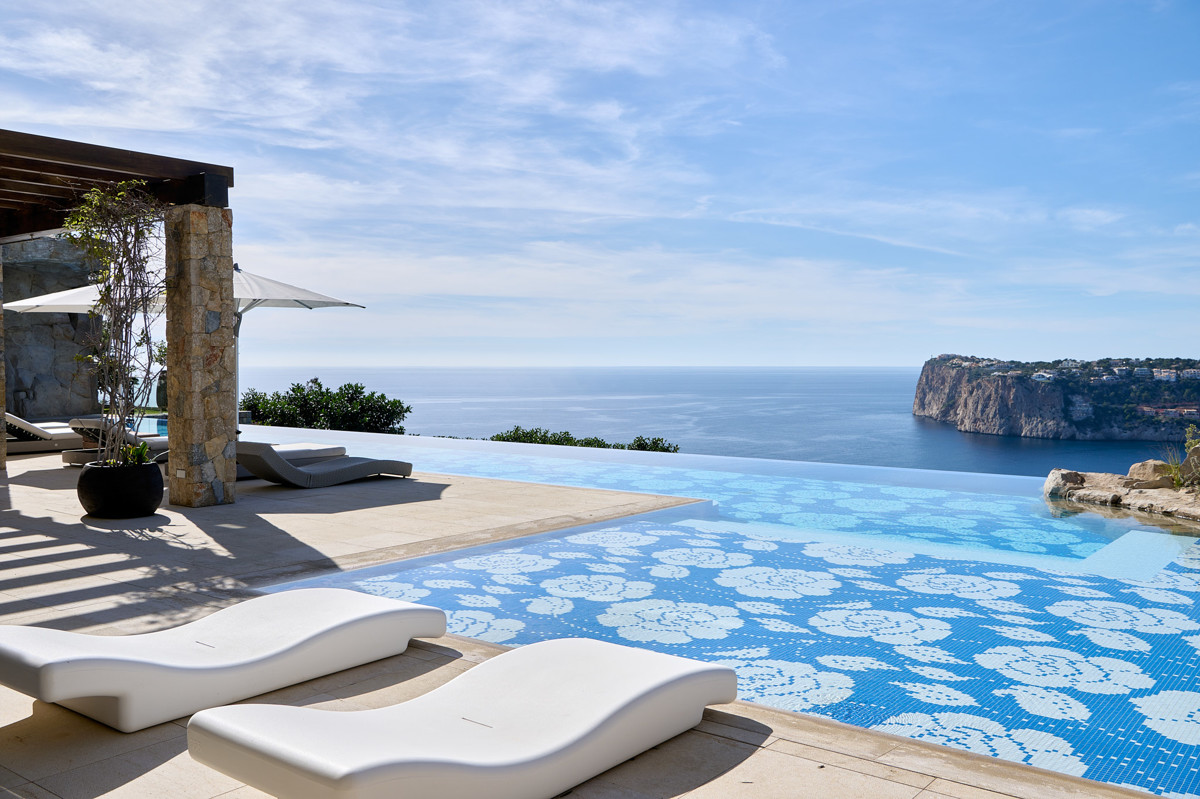 orada-77_2403_002_2048px