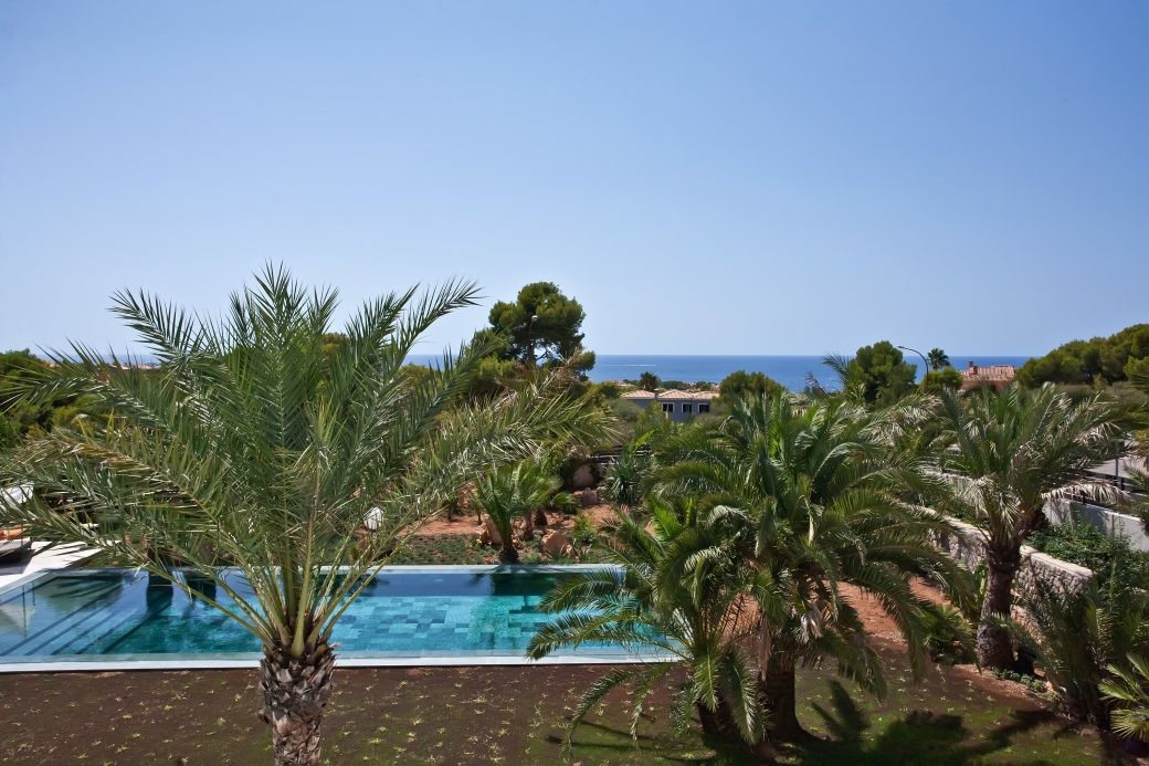 MR17111
