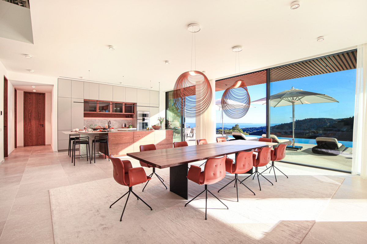 Binicaubell_About_Living_03