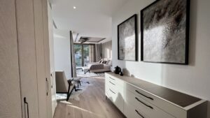 SZ Flur mit Sideboard