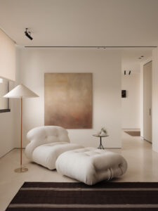 Grand & Johnson Luna 1 20250123-28