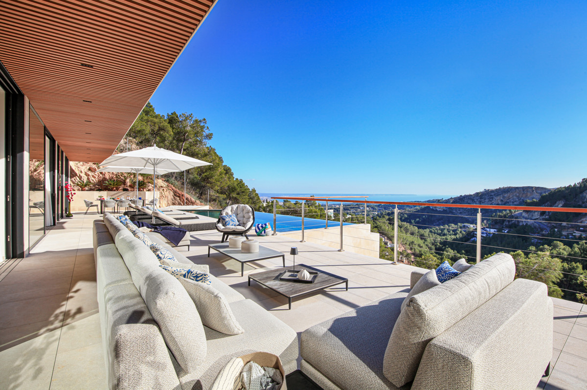 Binicaubell_About_Living_05