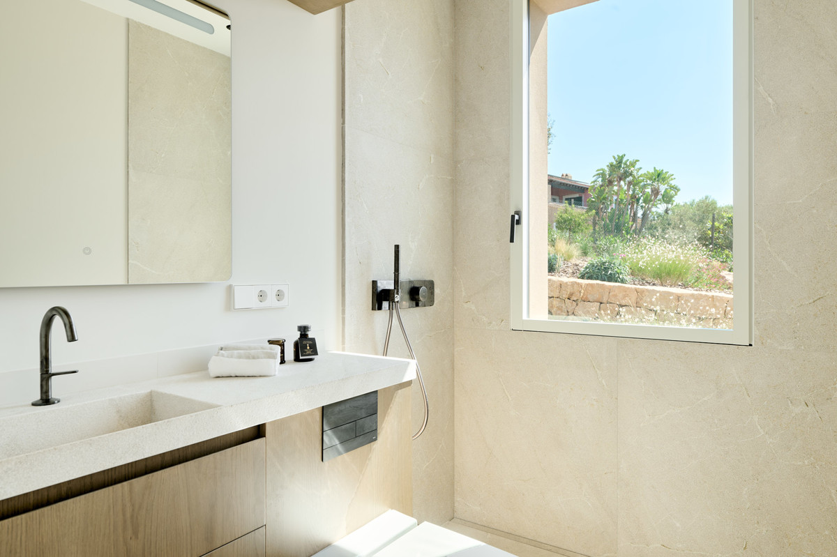 puntiro_2408_047_2048px